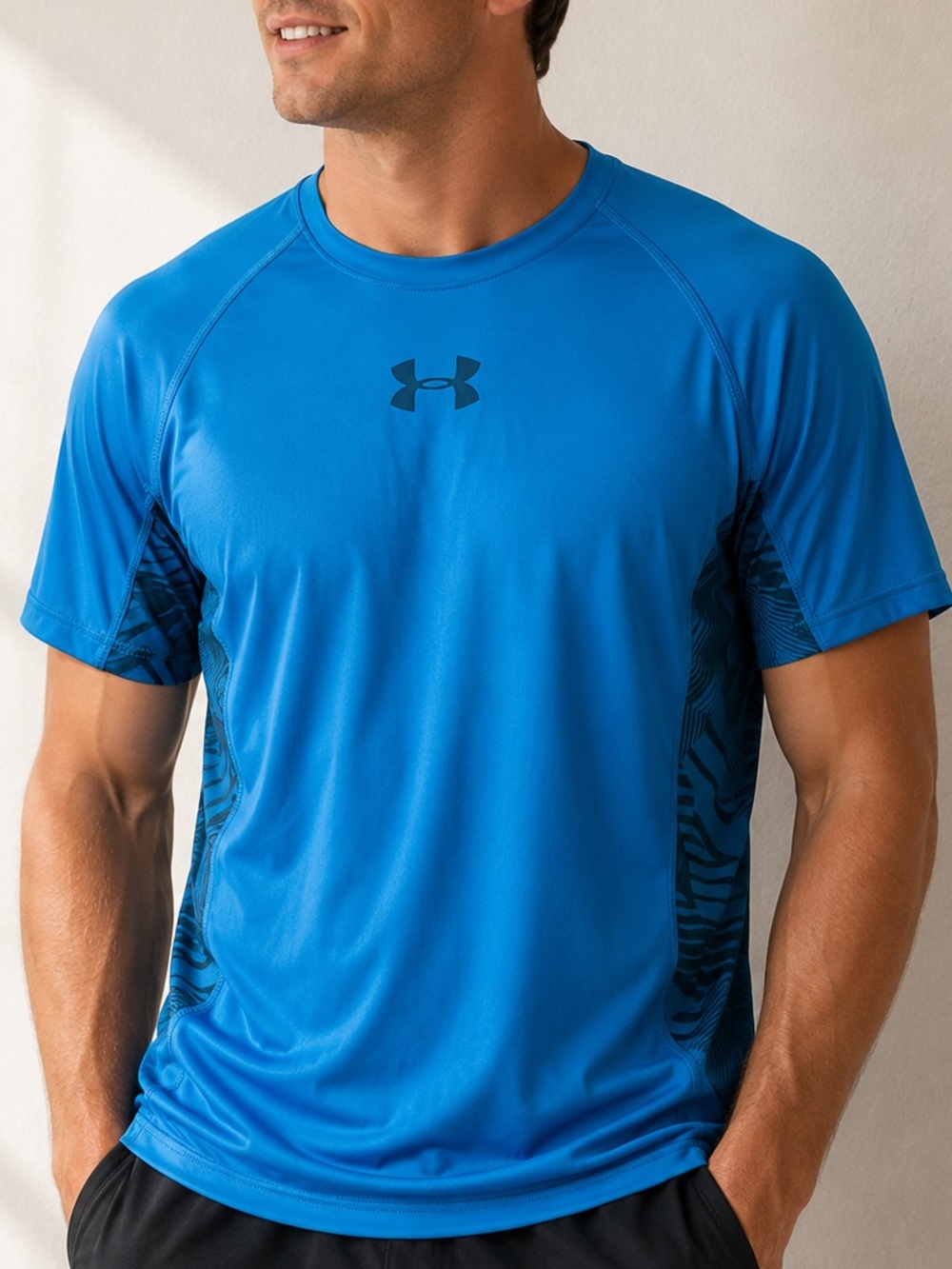 Under Armour Men’s Blue HeatGear Short Sleeve Performance Shirt Size M